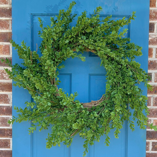 22" Boxwood Green Wreath