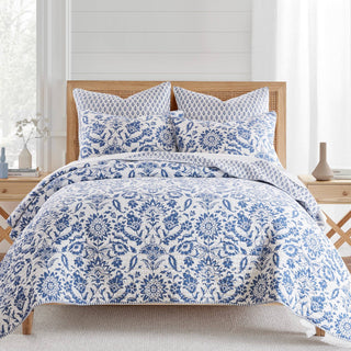 Clara Blue Quilt Set
