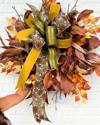 Autunm Leaves Bow