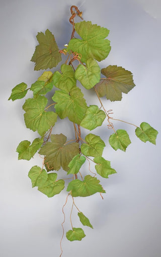 33" Hanging Grapevine