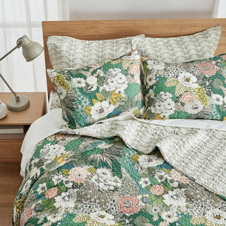 Bettina Floral Quilt Set